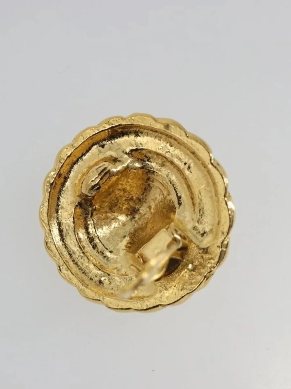 CHANEL Earring Metal Gold Tone CC Auth BA13635